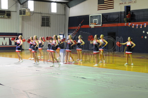 8-28 WA Pep Rally 136.JPG - SCRIVENER D300